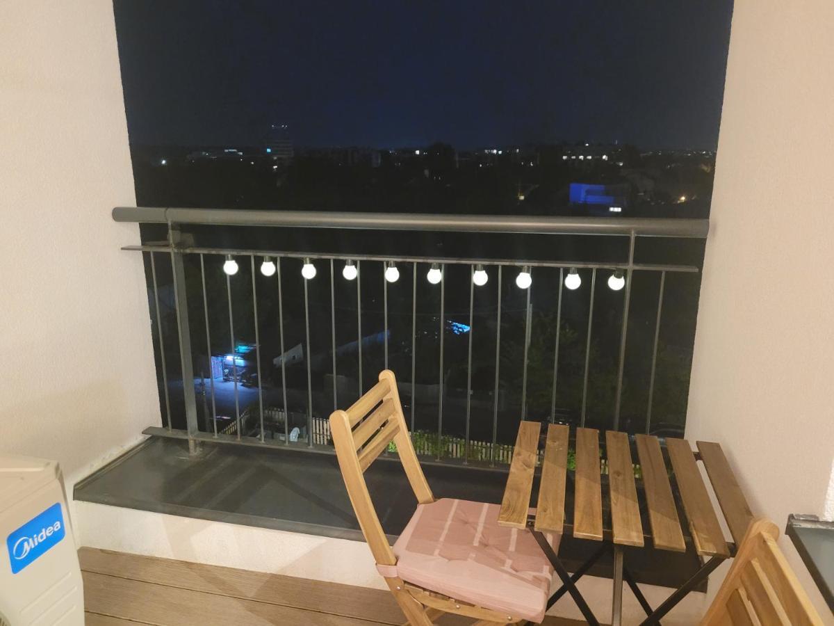 Apartment In Bucharest, Baneasa Green Area Buitenkant foto
