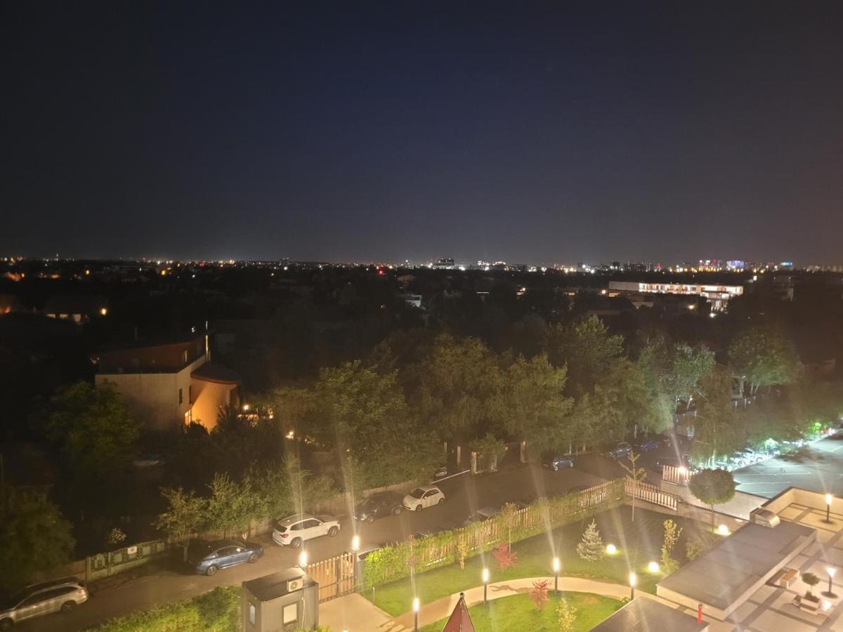 Apartment In Bucharest, Baneasa Green Area Buitenkant foto