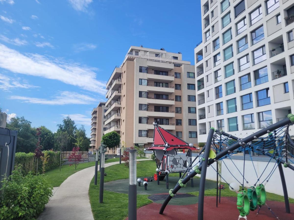 Apartment In Bucharest, Baneasa Green Area Buitenkant foto